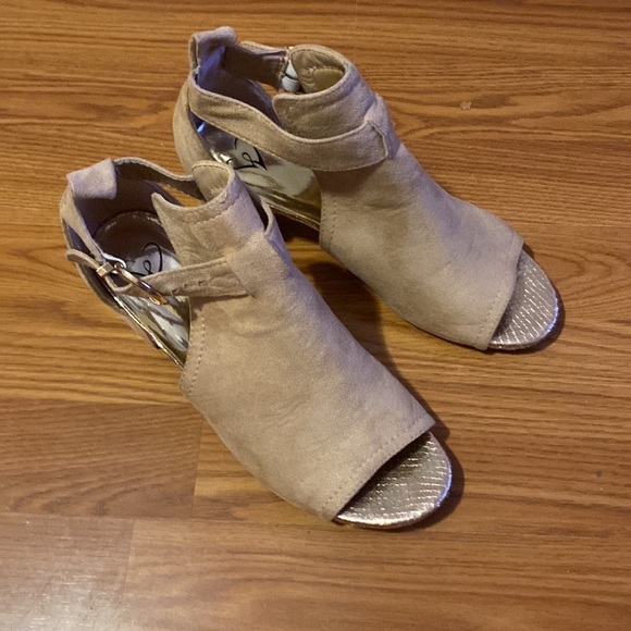 Wide Heel Open toe Suede Sandals size 9 (CD) - Picture 4 of 7